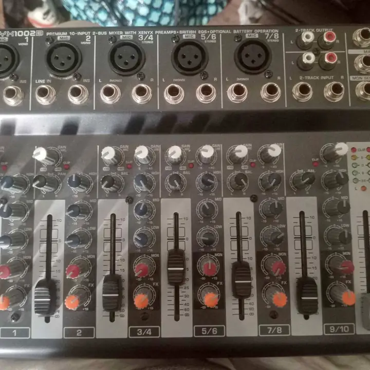 Líquido consola sin cable anda con 3bat 9 voĺt