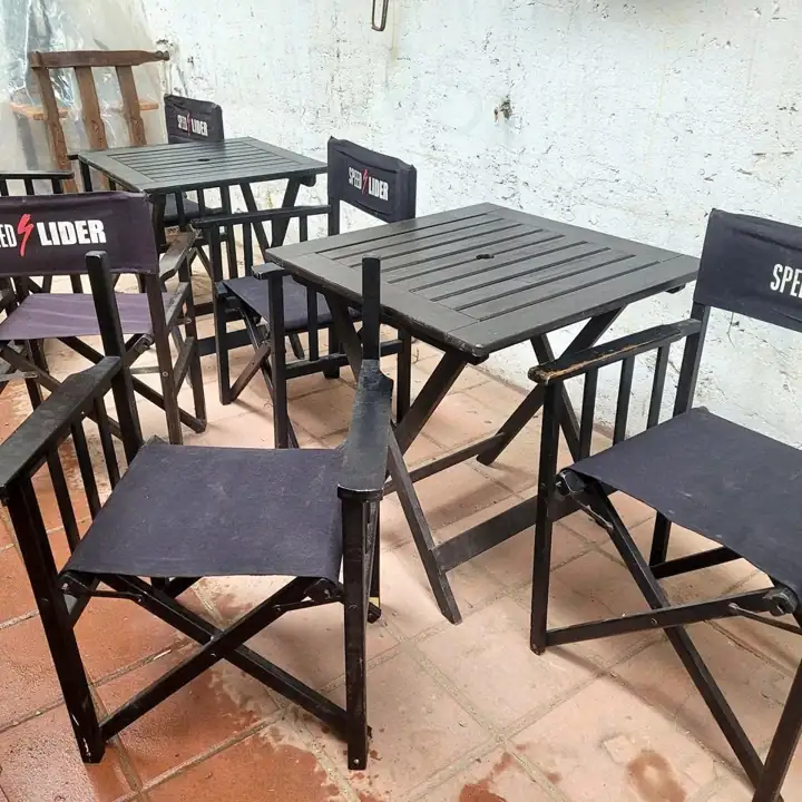 2 Mesas 6 sillas plegables de.madera