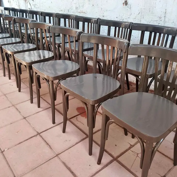 20 Sillas originales Thonet bar
