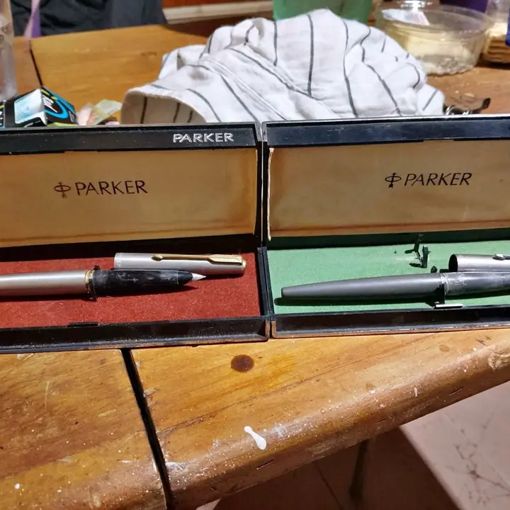 Pluma Parker cada uno