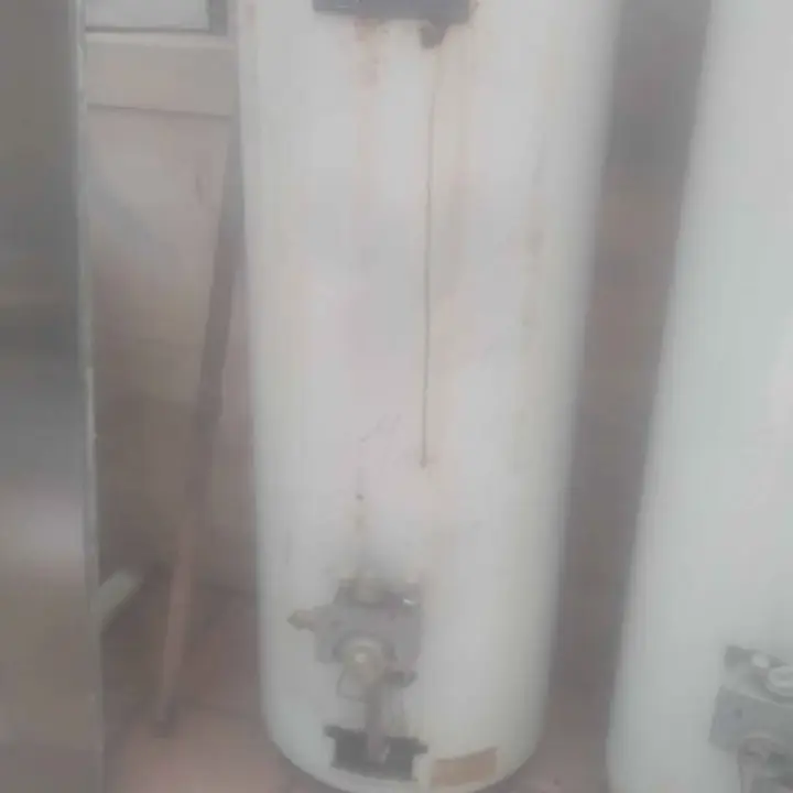 Termo tanque grande a gas natural
