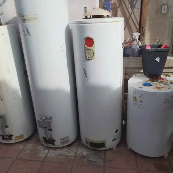 Termo tanque grande de agua gas natural