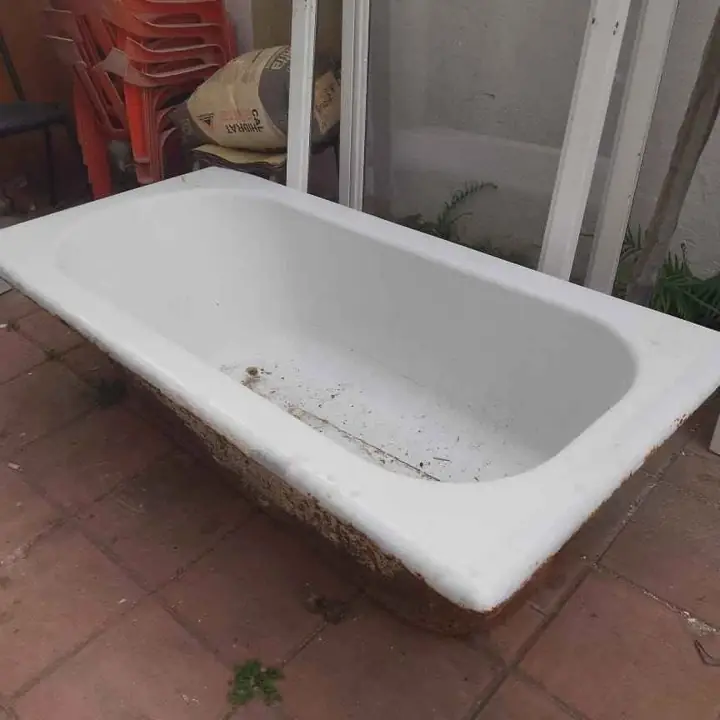 Bañadera enlozada en excelente estado