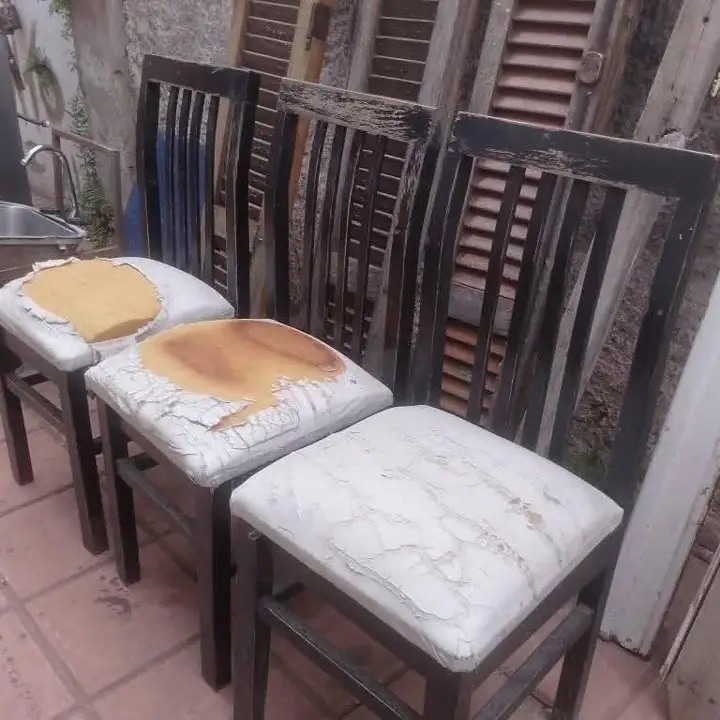 Silla de roble para tapizar