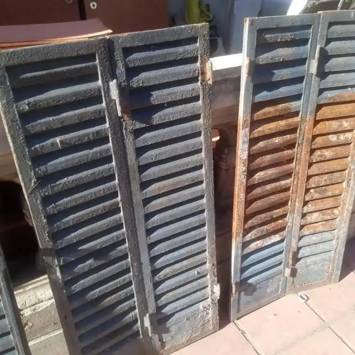 Postigones celocias de hierro