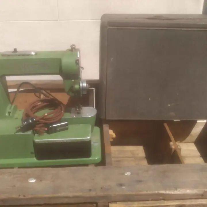 Máquina de coser antigua