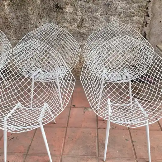Sillón de hierro bertoia