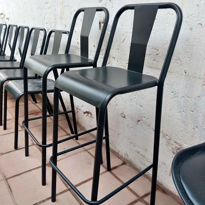18 Sillas de chapa modernas para bar café restaurante