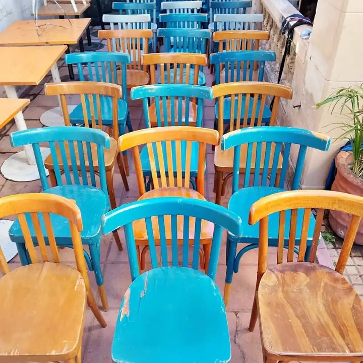Lote 42 sillas thonet