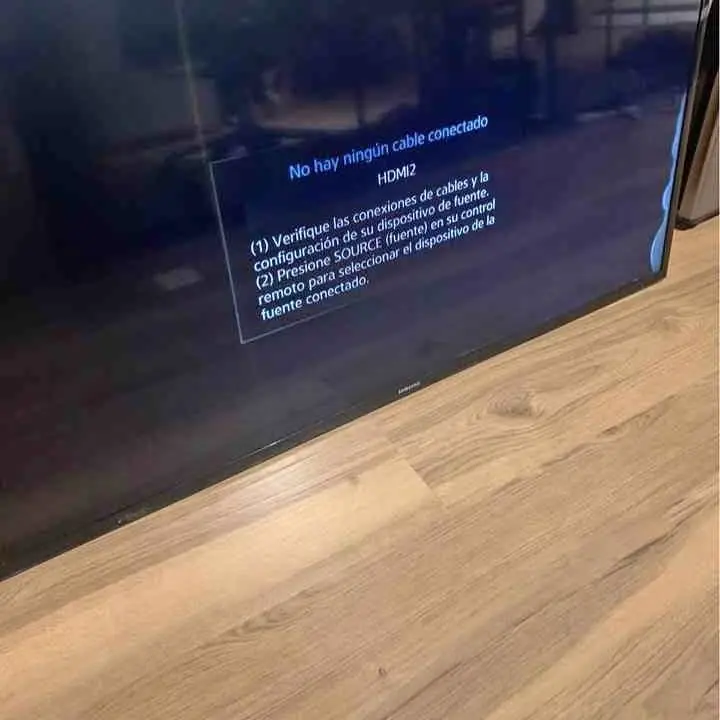 Tv smart 43pul con detalle