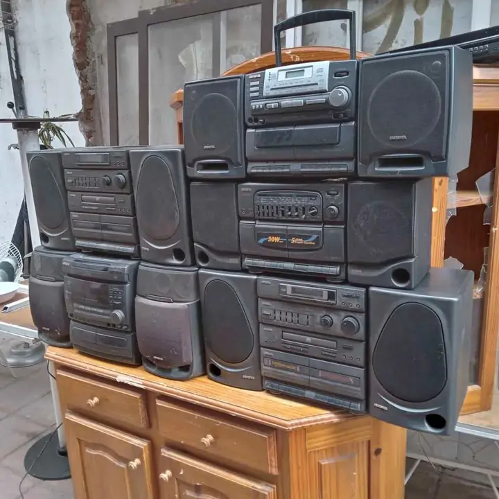 Equipos aiwa retro a revisar en lote