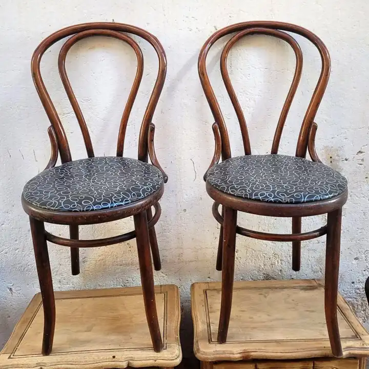 2 Sillas thonet n 18 firmes