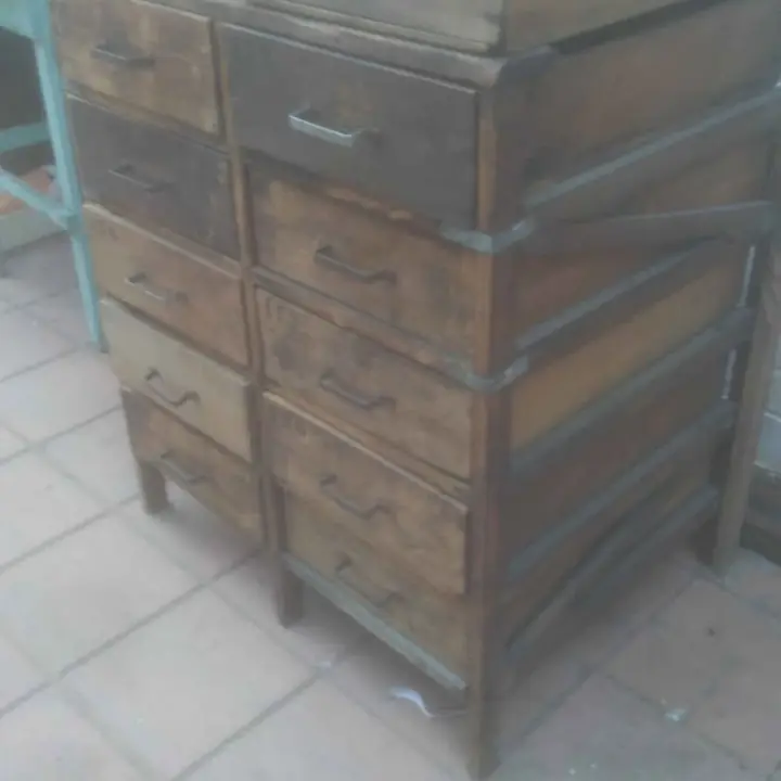 Cajonera antigua
