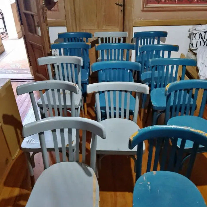 14 Sillas originales Thonet bar