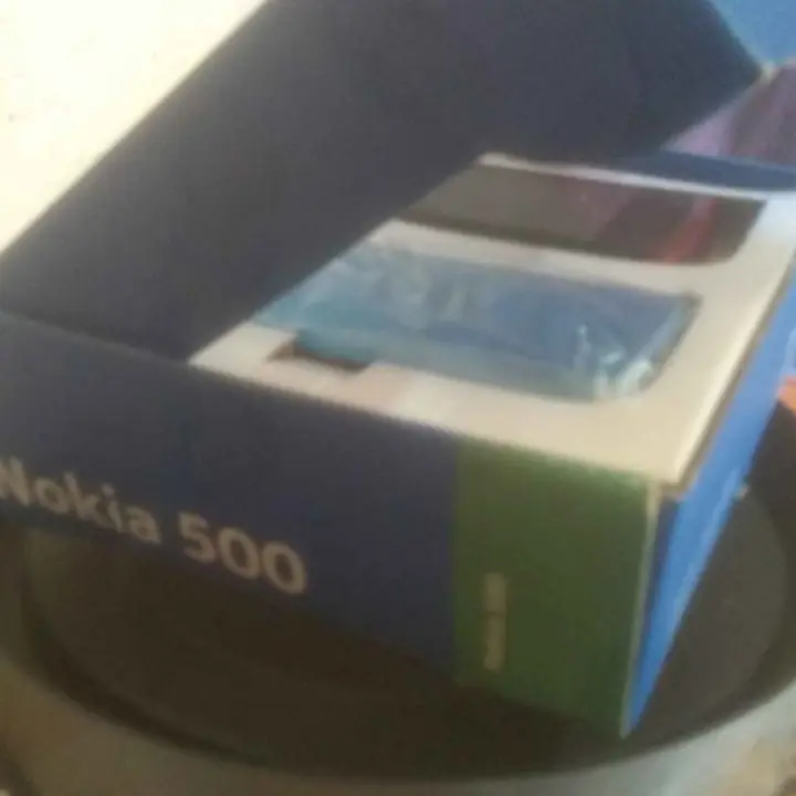 Celular Nokia 500 en caja anda