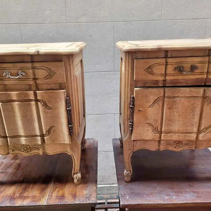 Mesa de luz provenzal 80