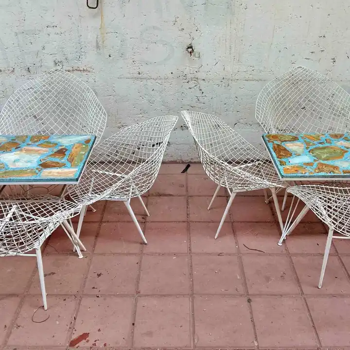 Sillas originales de hierro de diseño