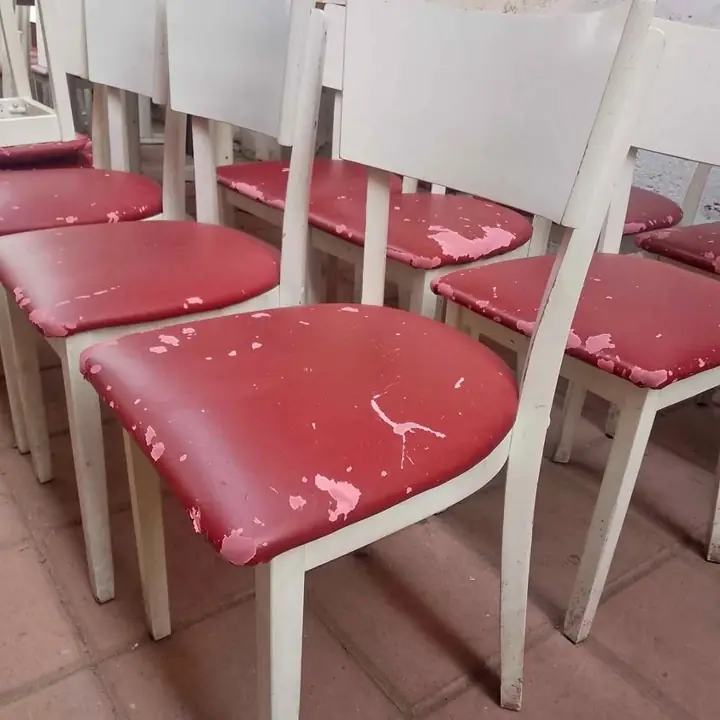 Sillas de bar firmes con tornillos ajustables