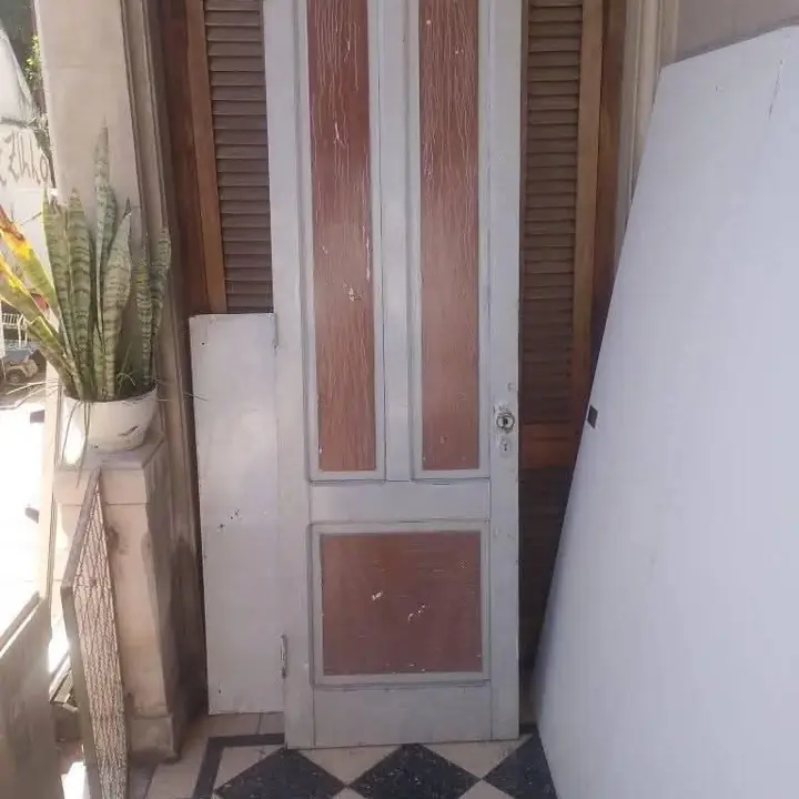 Puerta de madera antigua sin marco 67x225