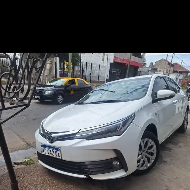 Vendo ya!toyota corolla recontra full automatico 2019 83mil km nafta