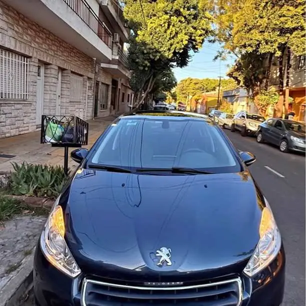 Peugeot 208 1.6 Allure Touchscreen