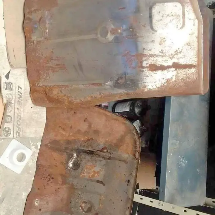 Piso Delantero Y Trasero de Peugeot 504