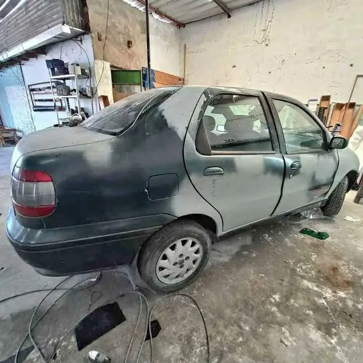 Ploteo de auto linea económica