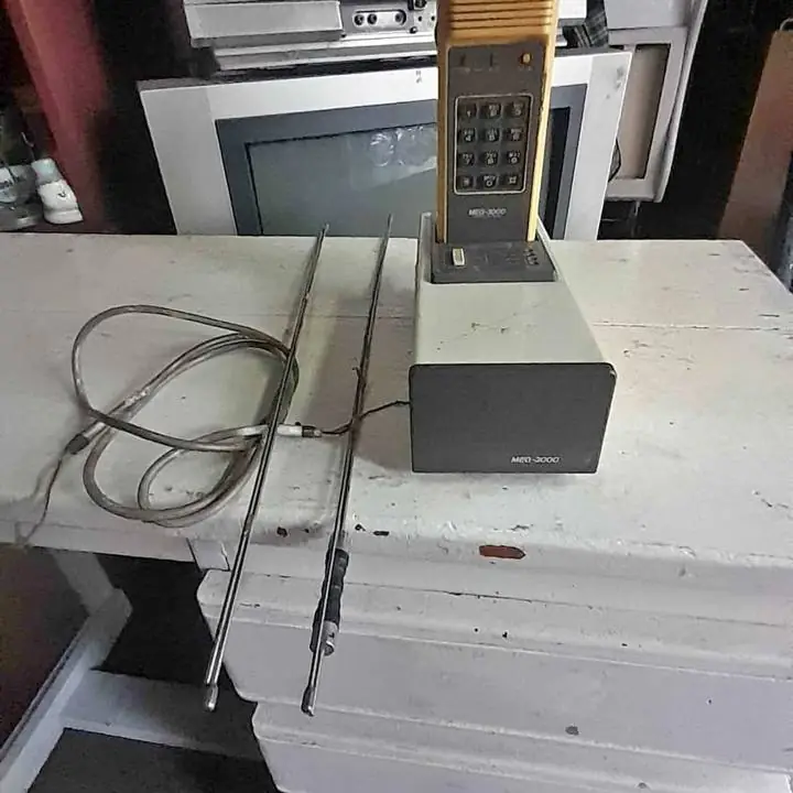 Teléfono de colección antiguo
