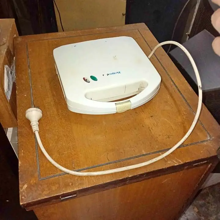 Sandwichera eléctrica