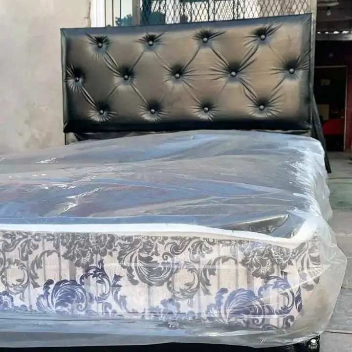 Sommier con colchón de goma espuma 1 40 x 1 90 $220mil