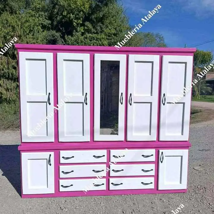 Roperos de pino con espejo 2,00 x 1 70 Elegí el color que más te guste Son amplios Consultas Enví