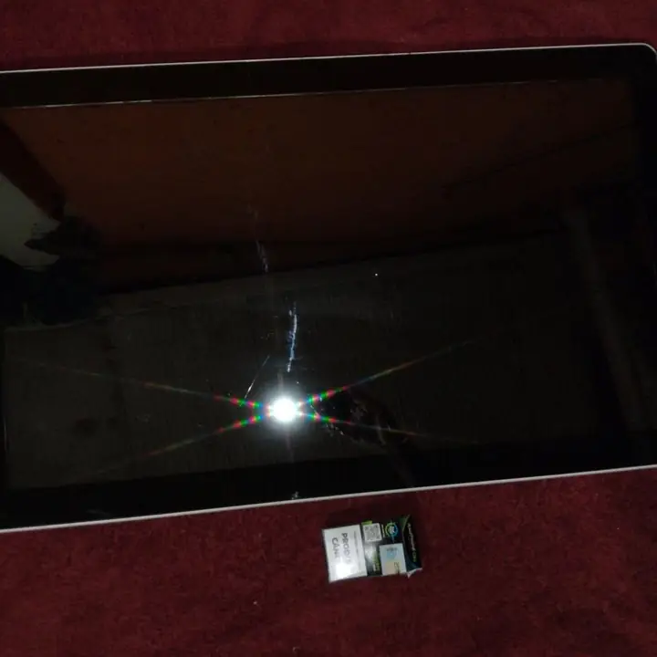 Pantalla panel táctil con PC integrada 32 pulgadas