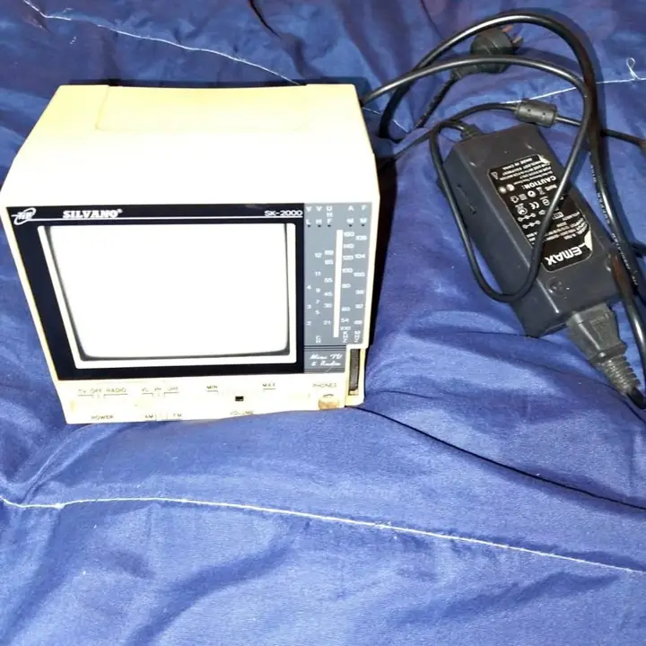 TV portátil antiguo 12v