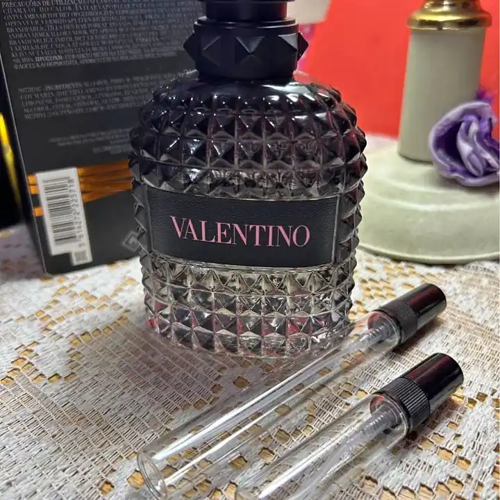 Decants de Valentino Born in Roma EDT