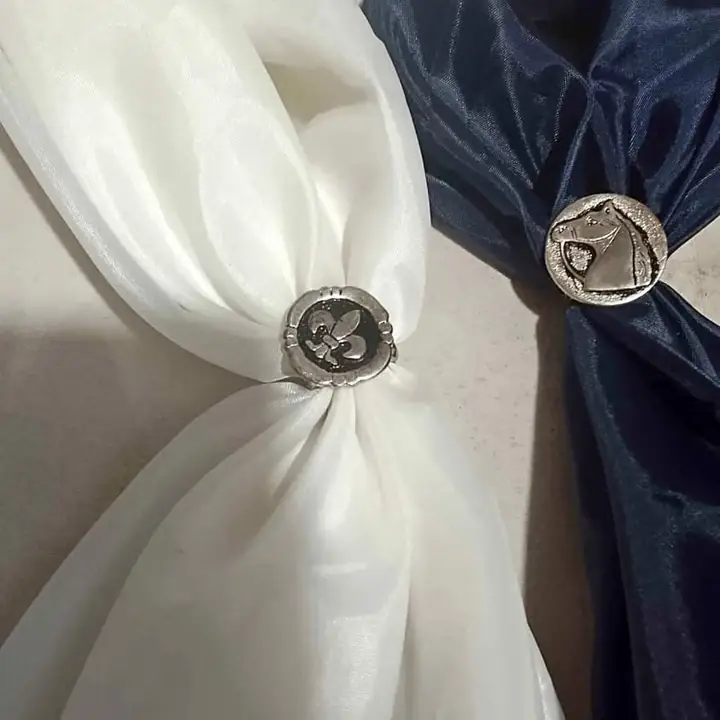 Pañuelos boinas de paño,fajas