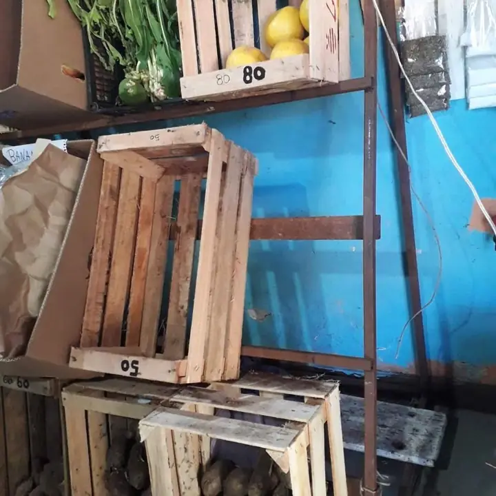 Estante de verdulería para 18 cajones