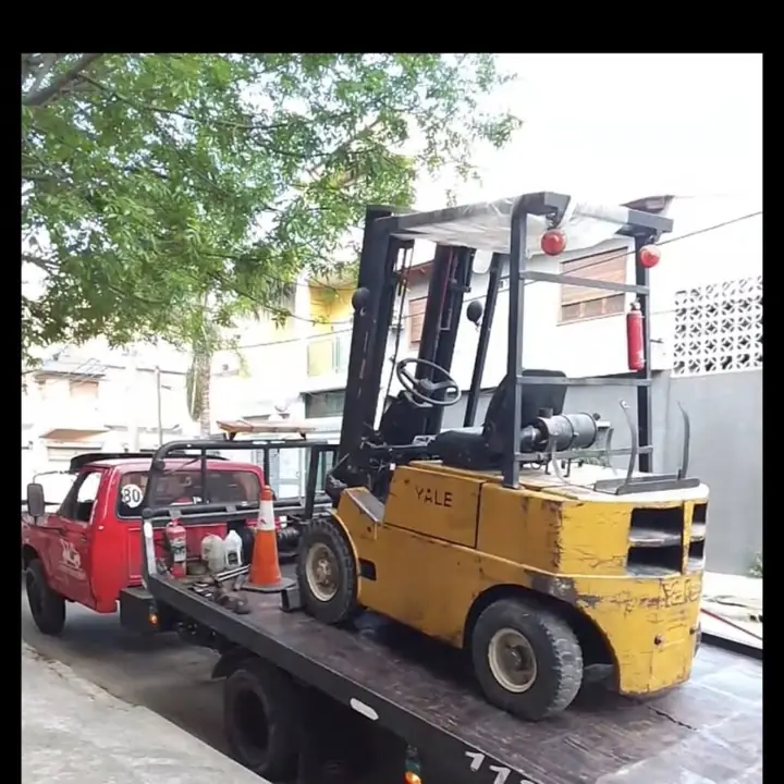 Camión grúa Ford 350 con mecánica 4000