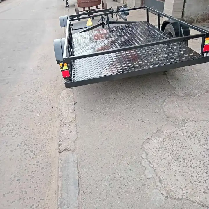 Somo fabricante de trailer para carga para auto competición!