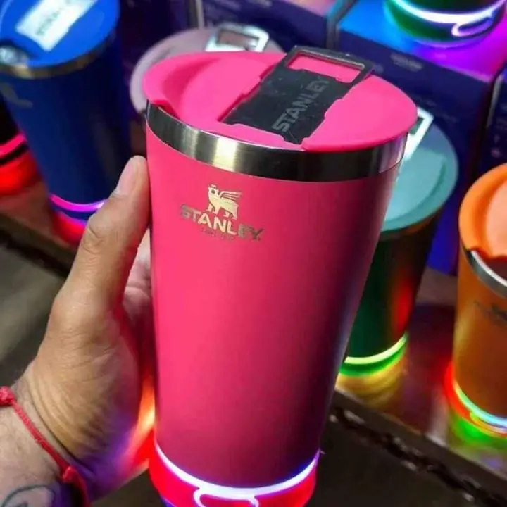 Vaso con parlante y luces LED 475ml