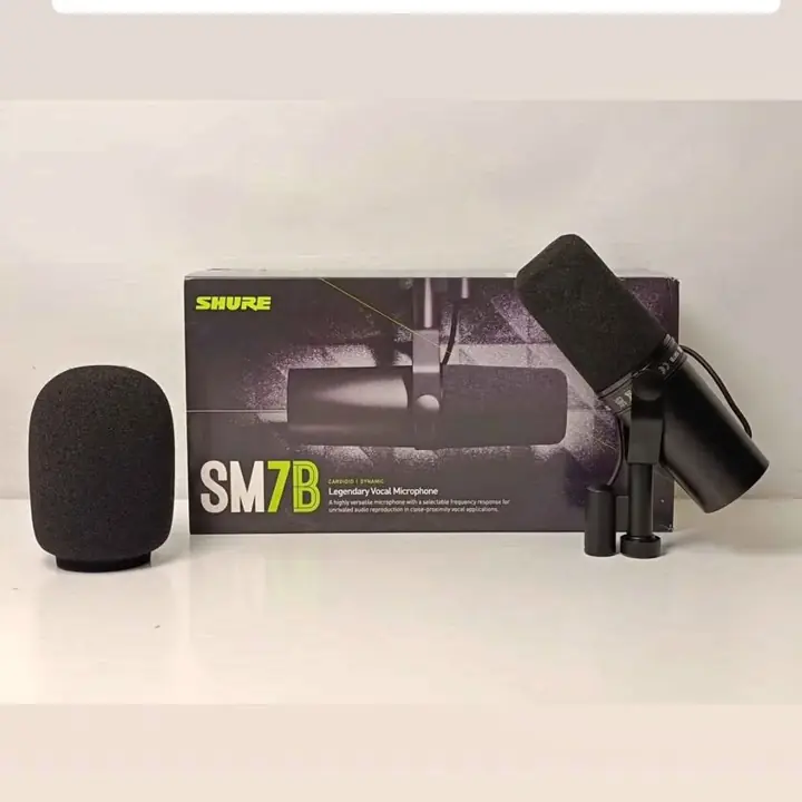 Micrófono dinámico Shure SM7B estudio podcast color negro sonido profesional aislamiento ruido ver