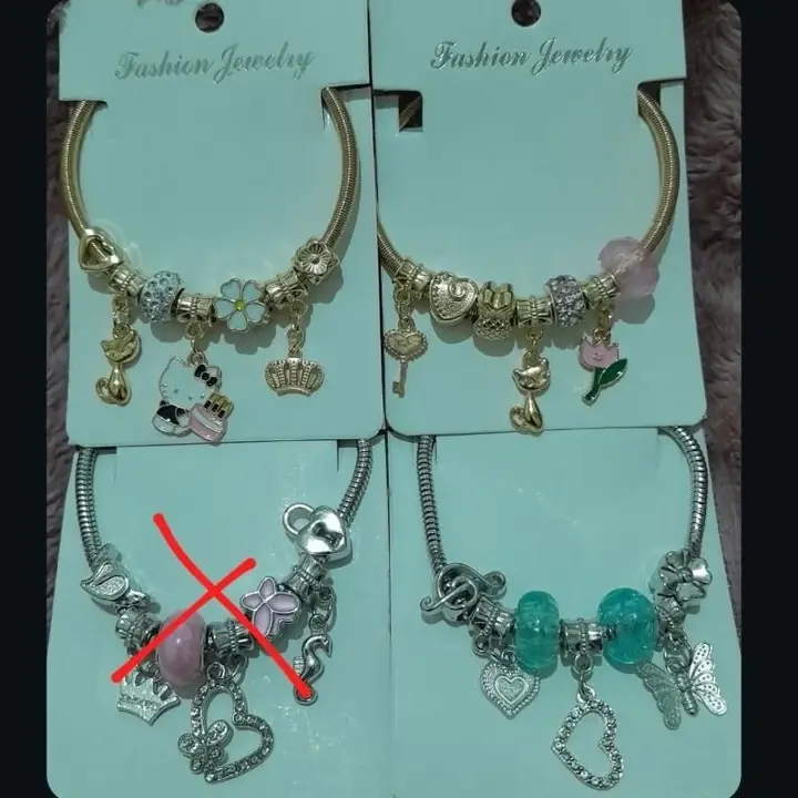 Pulseras con dijes