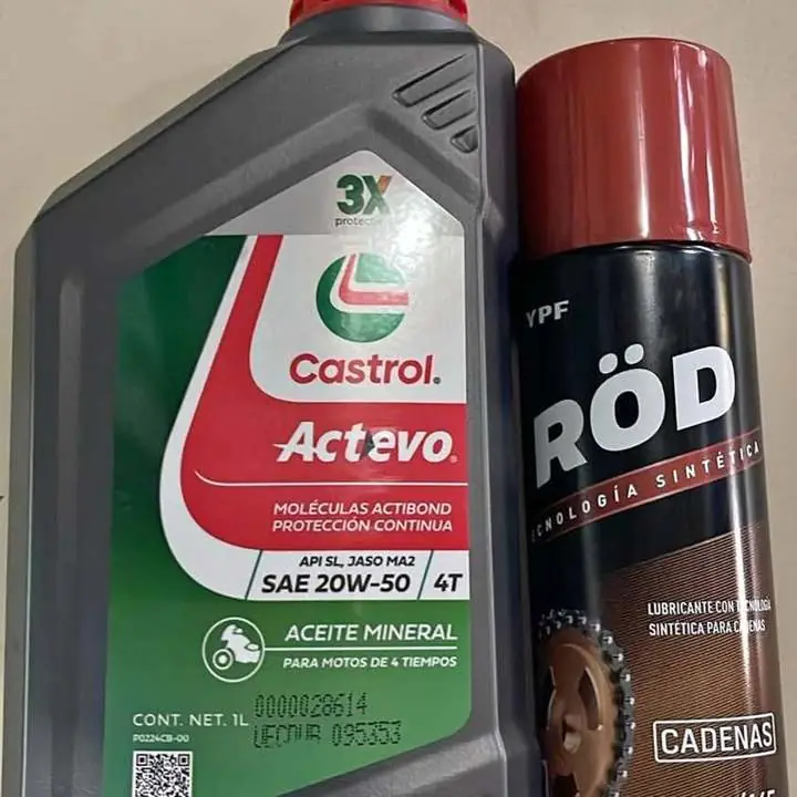 Aceite Castrol 20 w 50 mineral + aerosol de cadena YPF dos