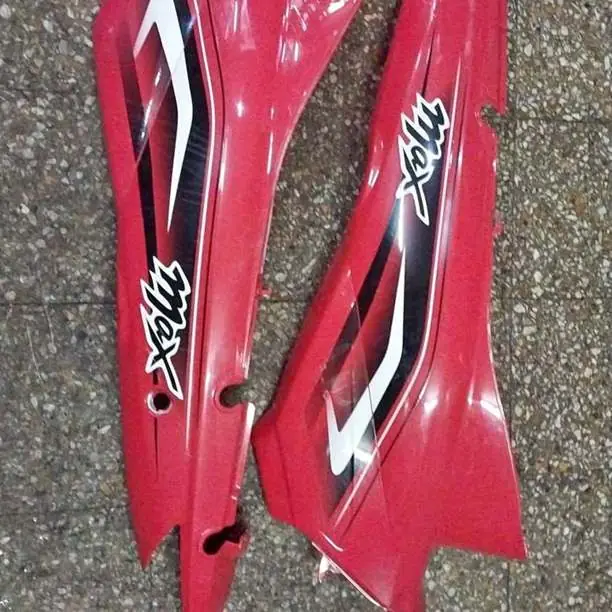 Kit plásticos bajo asiento Mondial max 110 originales