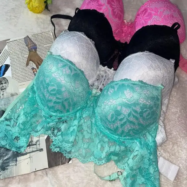 Conjunto y bikinis