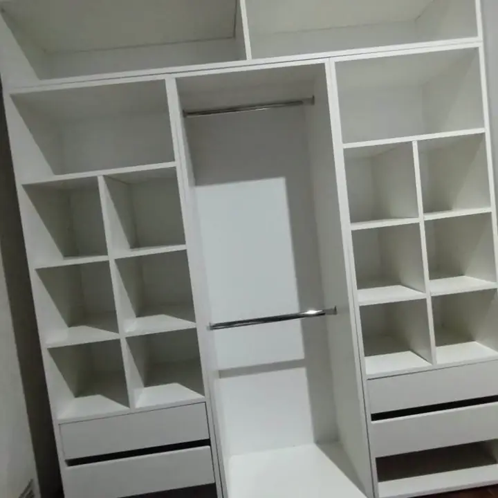 Vestidor con baulera