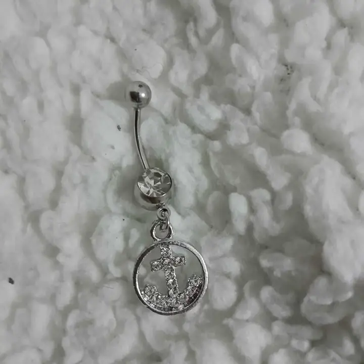 Piercing ombligo, ancla