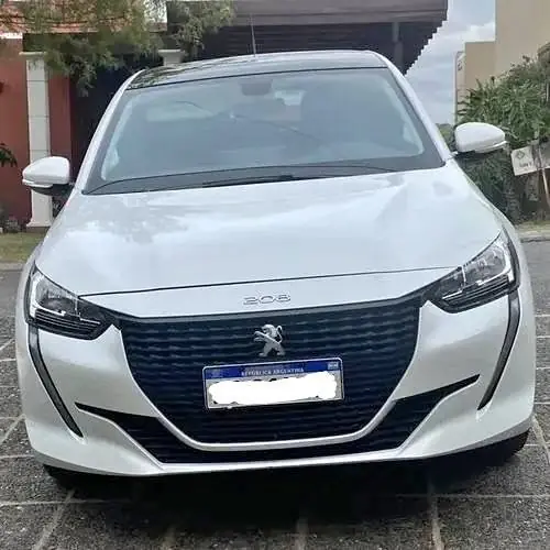 Oferto! vendo o permuto, Peugeot 208 1.6l Active Pack Triptronic At. 47000 km. 2023. Tomo USADO