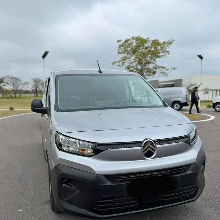 Vendo o permuto, ya! Citroen Berlingo Furgón 1.6 Hdi L2 Van. 4800 km. 2026. Tomo vehículo USADO