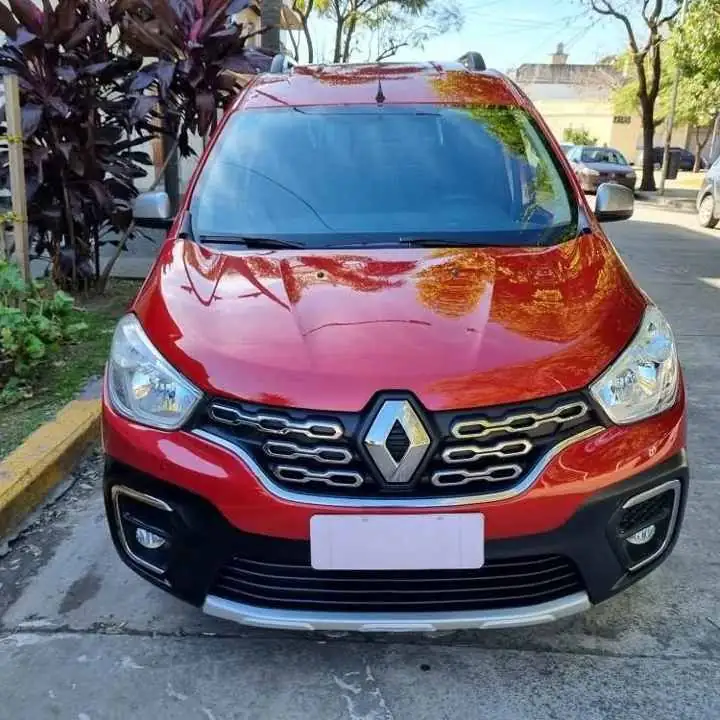 Vendo o permuto, Kanggoo 1.6 Sce Stepway 2024. tomo usado! Excelente estado