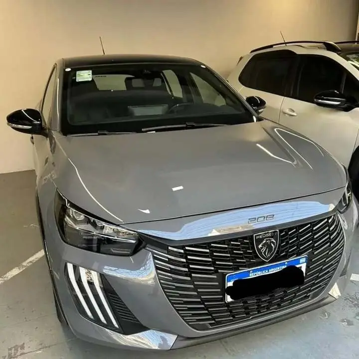 Vendo o permuto, Peugeot 208 1.0T GT AT. 2024. usado como nuevo!